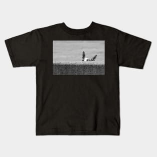 Peeking.... Kids T-Shirt